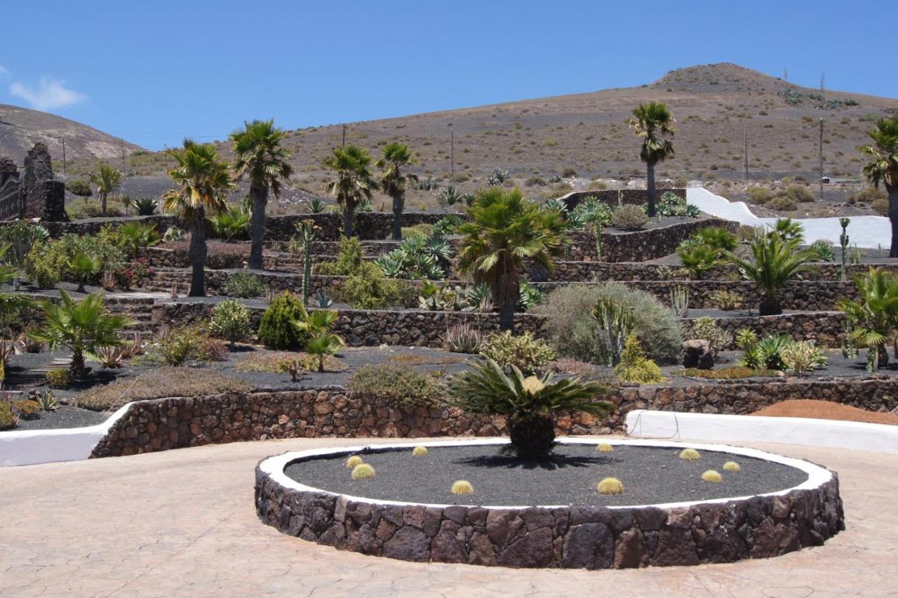 Castillo Lanzarote Villa Sophie - Luxury Villa -Sleep In A Volcanic Cave With Heated Pool تياس المظهر الخارجي الصورة