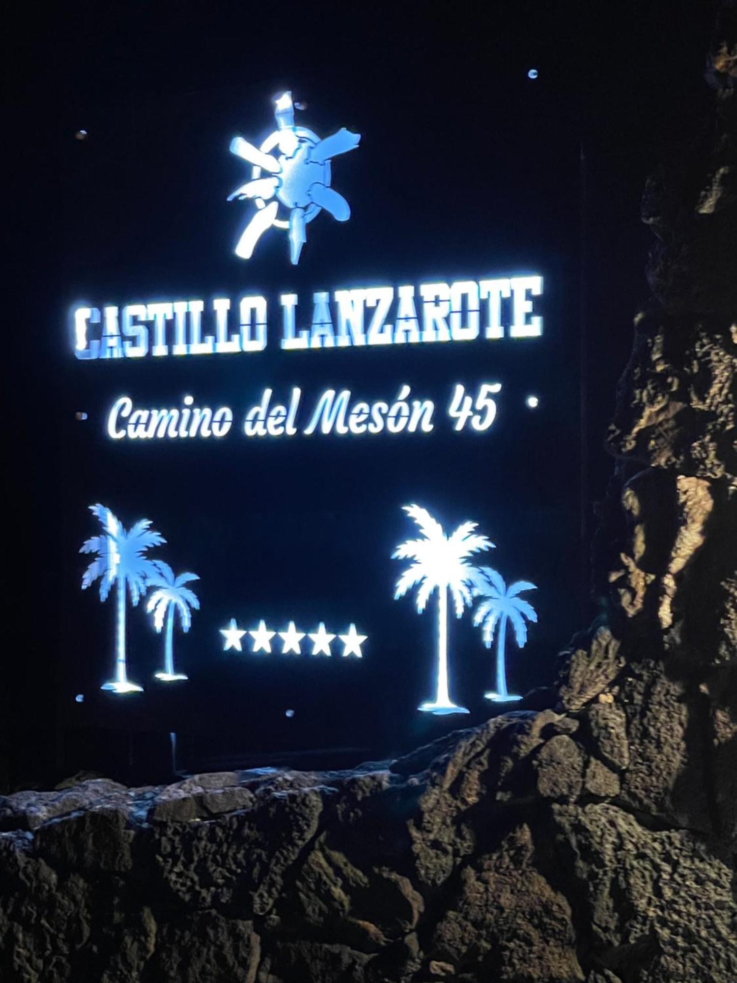 Castillo Lanzarote Villa Sophie - Luxury Villa -Sleep In A Volcanic Cave With Heated Pool تياس المظهر الخارجي الصورة