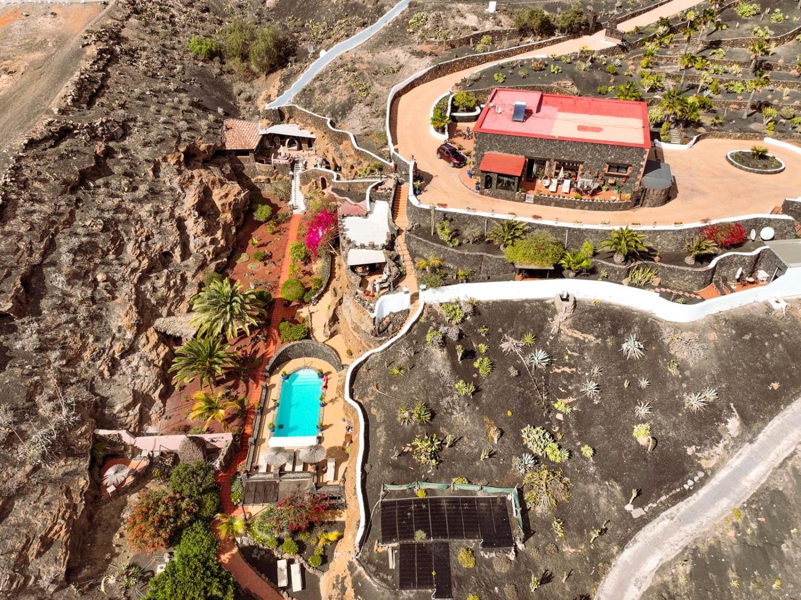 Castillo Lanzarote Villa Sophie - Luxury Villa -Sleep In A Volcanic Cave With Heated Pool تياس المظهر الخارجي الصورة
