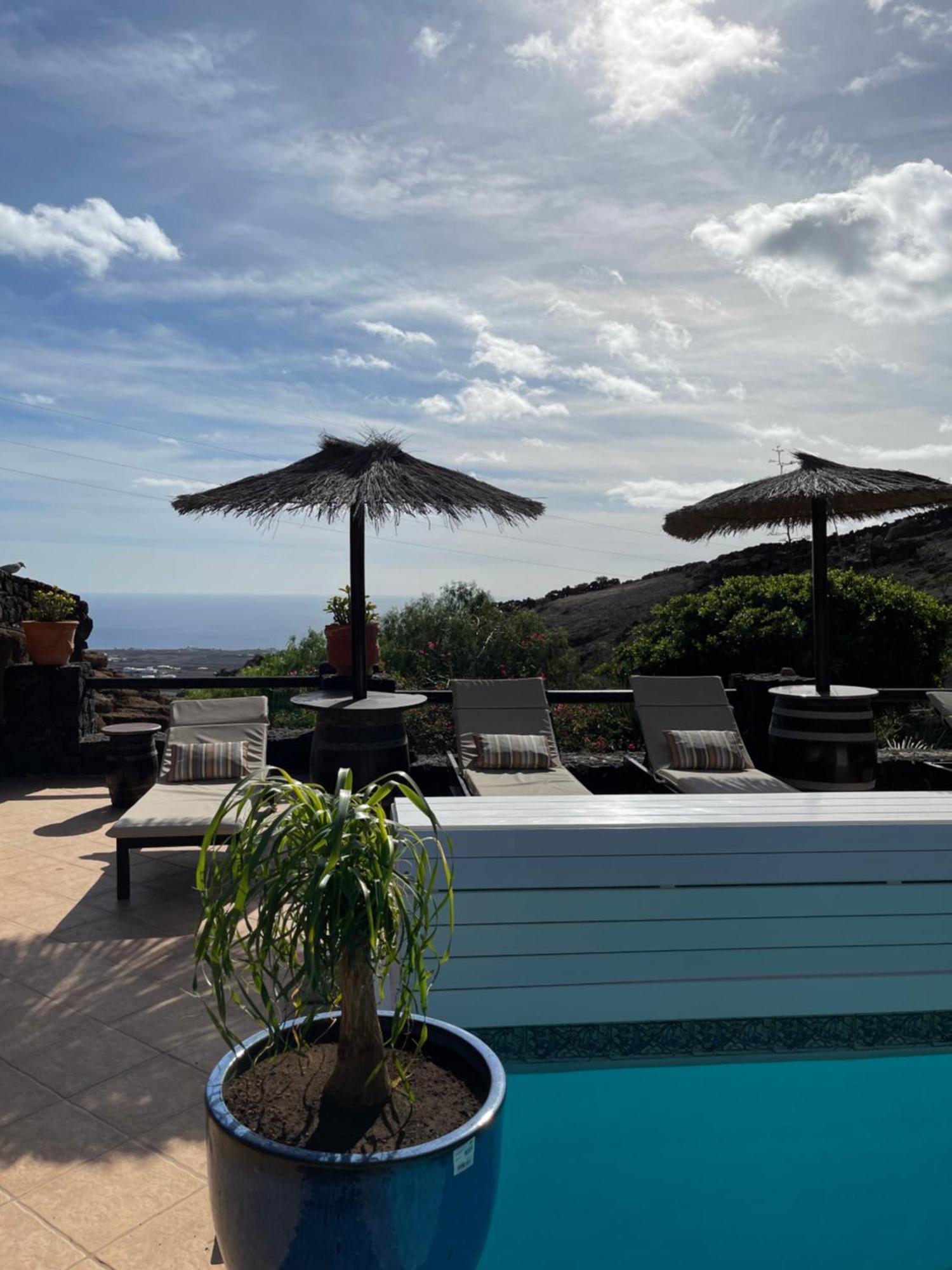 Castillo Lanzarote Villa Sophie - Luxury Villa -Sleep In A Volcanic Cave With Heated Pool تياس المظهر الخارجي الصورة