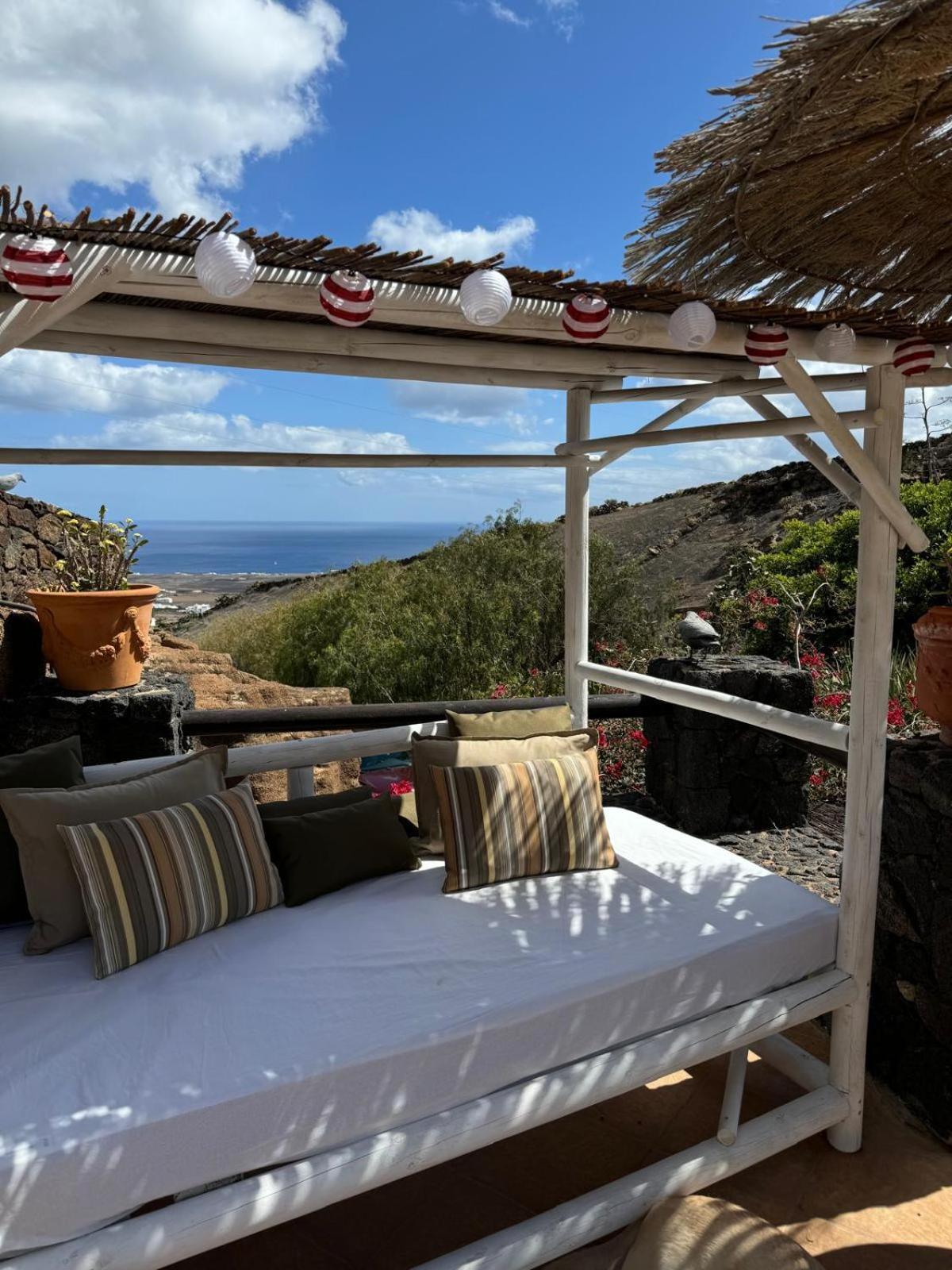 Castillo Lanzarote Villa Sophie - Luxury Villa -Sleep In A Volcanic Cave With Heated Pool تياس المظهر الخارجي الصورة