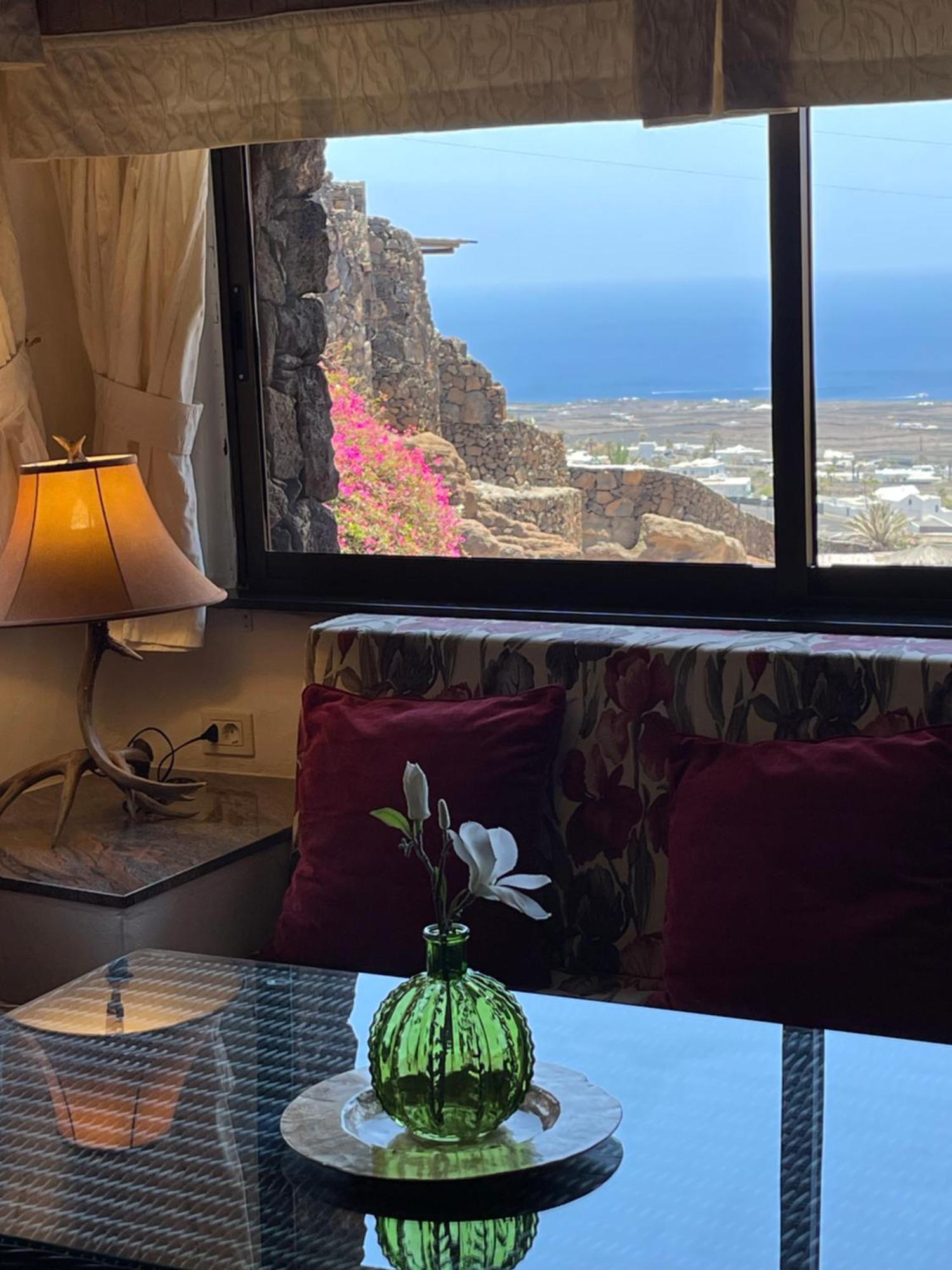 Castillo Lanzarote Villa Sophie - Luxury Villa -Sleep In A Volcanic Cave With Heated Pool تياس المظهر الخارجي الصورة